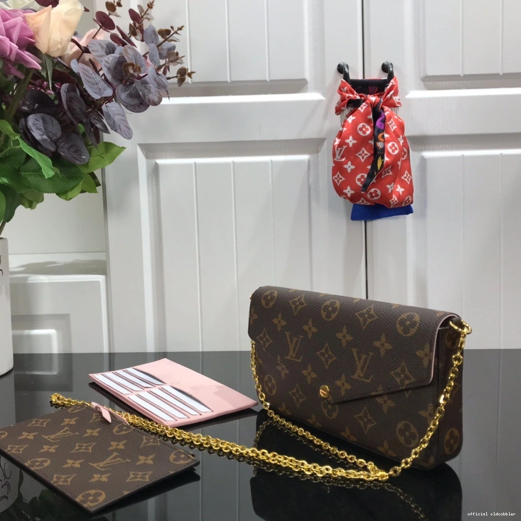 Official oldcobbler LOUIS VUITTON FÉLICIE POCHETTE 0813
